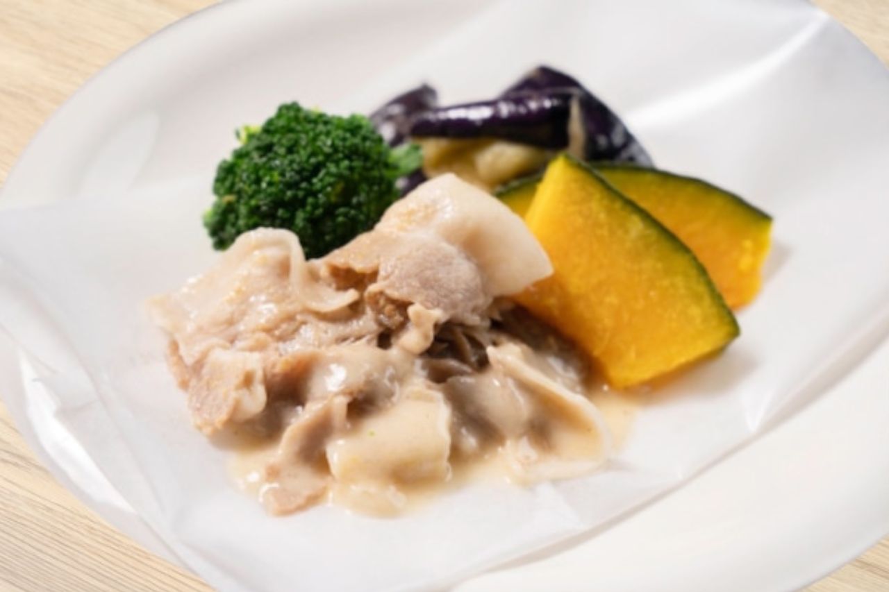 豚バラ肉と野菜のごましゃぶ風