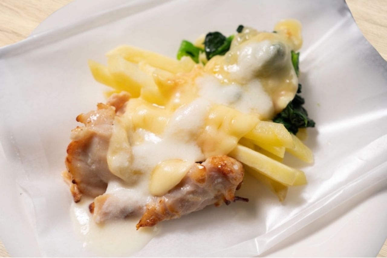 鶏モモ肉とじゃがいものグラタン風